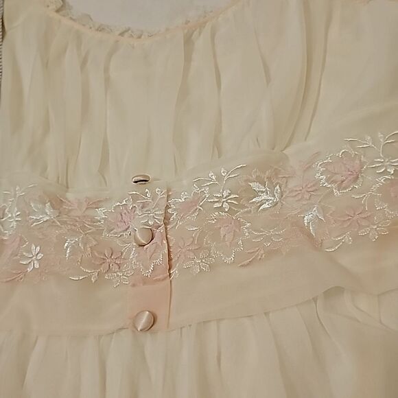 Vintage 1950s Gotham Gold Stripe Nightgown size 32 - Picture 8 of 10